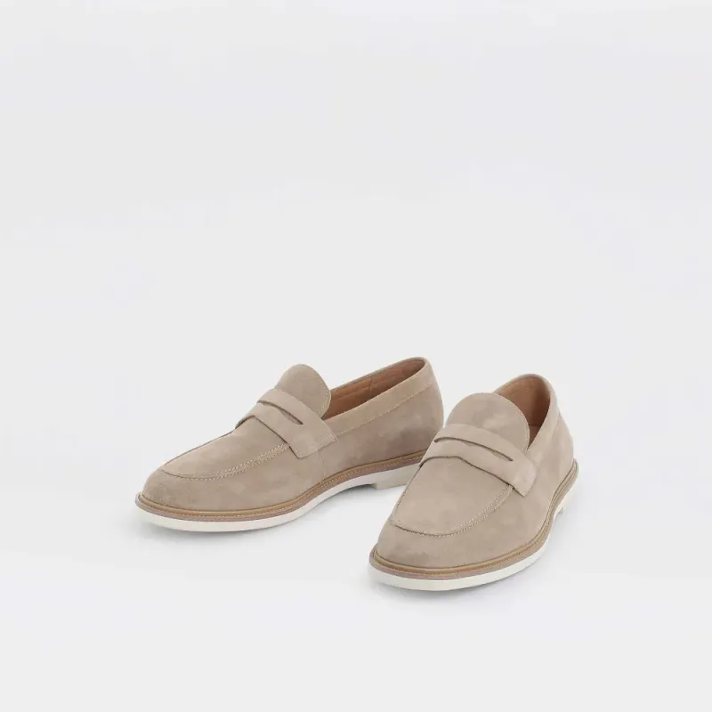 Pepper - sand-beige penny loafer til herre i semsket skinn